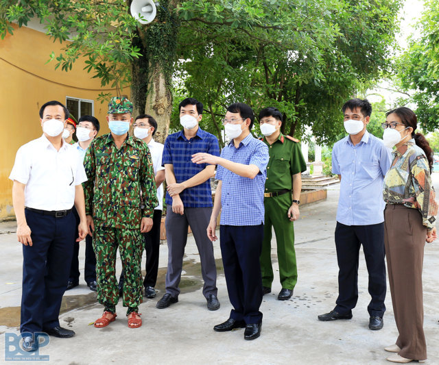 Chủ tịch UBND tỉnh Lê Ánh Dương kiểm tra công tác phòng, chống dịch Covid-19 tại Tân Yên