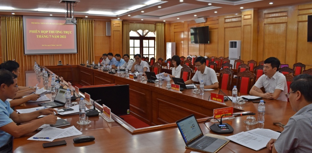 HĐND huyện khóa XX tổ chức phiên họp thường kỳ tháng 7