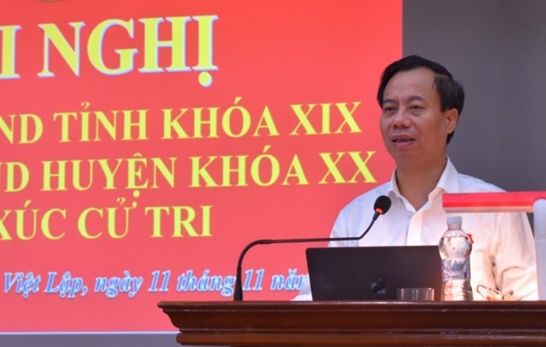 Đại biểu HĐND tỉnh khóa XIX và đại biểu HĐND huyện khóa XX tiếp xúc cử tri Tân Yên.