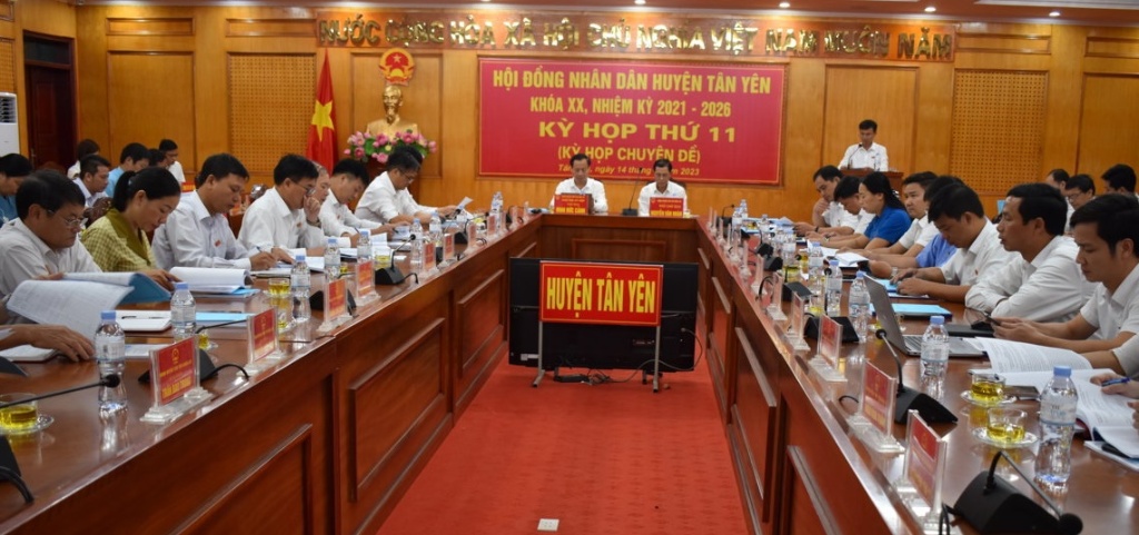 Hội Đồng nhân dân huyện tổ chức kỳ họp chuyên đề