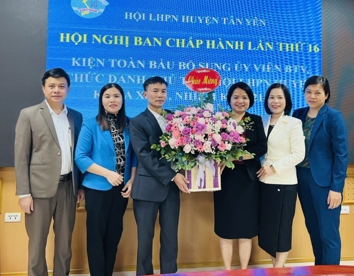 Kiện toàn chức danh Chủ tịch Hội LHPN huyện Tân Yên khóa XVIII, nhiêm kỳ 2021-2026