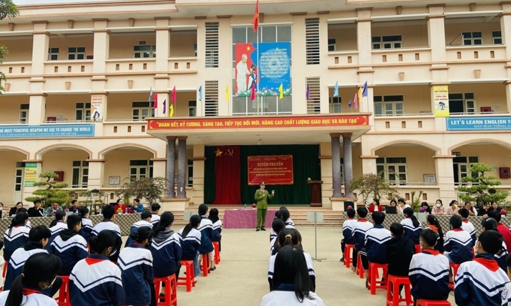 Trường THCS An Dương tuyên truyền vi phạm pháp luật cho học sinh