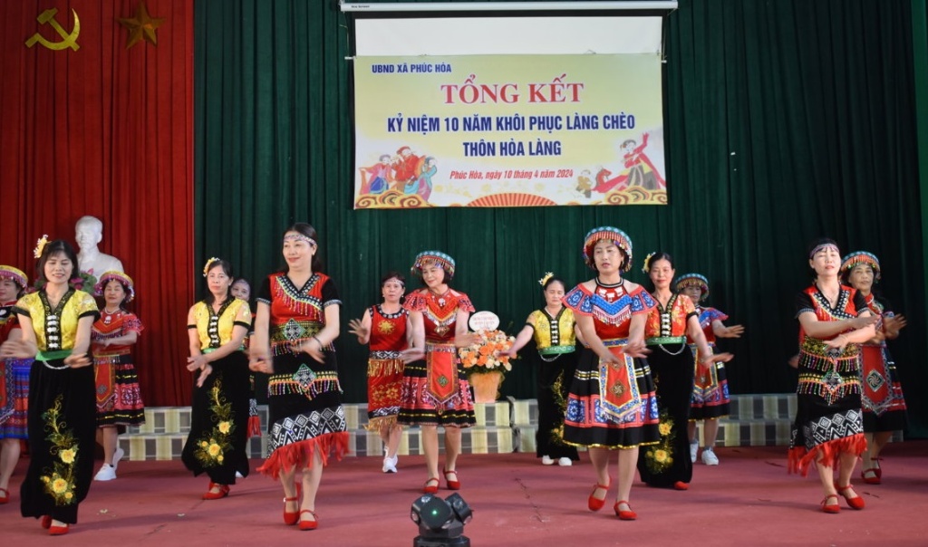 Phúc Hòa kỷ niệm 10 năm khôi phục làng chèo thôn Hòa Làng