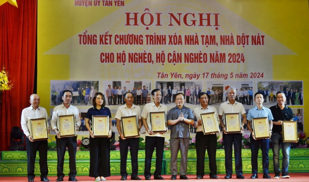 Tân Yên: Huyện đầu tiên của tỉnh hoàn thành chương trình xóa nhà tạm, nhà dột nát