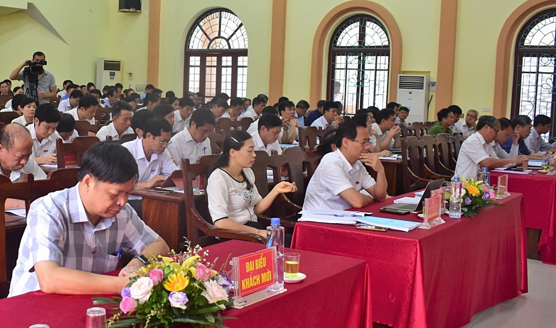 HĐND huyện Tân Yên khoá XIX (NK 2016-2021) tổ chức thành công kỳ họp thứ 11