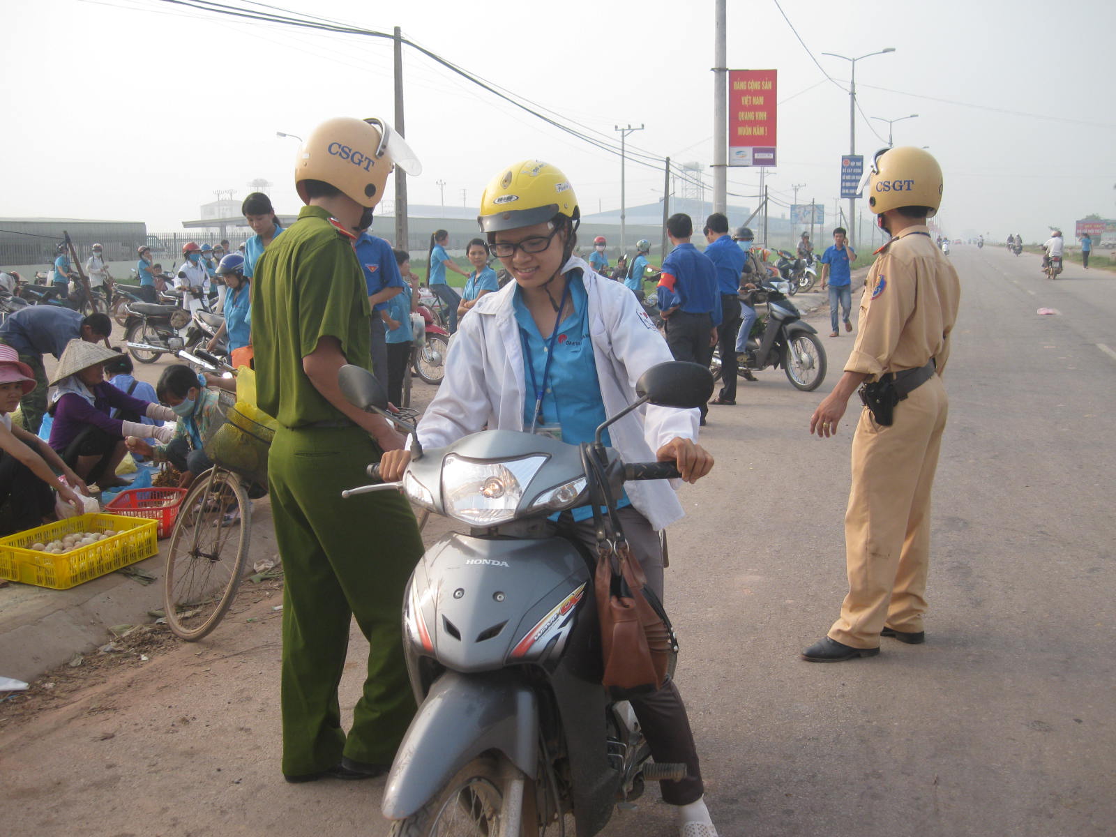 Công an huyện Tân Yên tăng cường tuần tra kiểm soát giao thông, xử lý các trường hợp vi phạm luật...