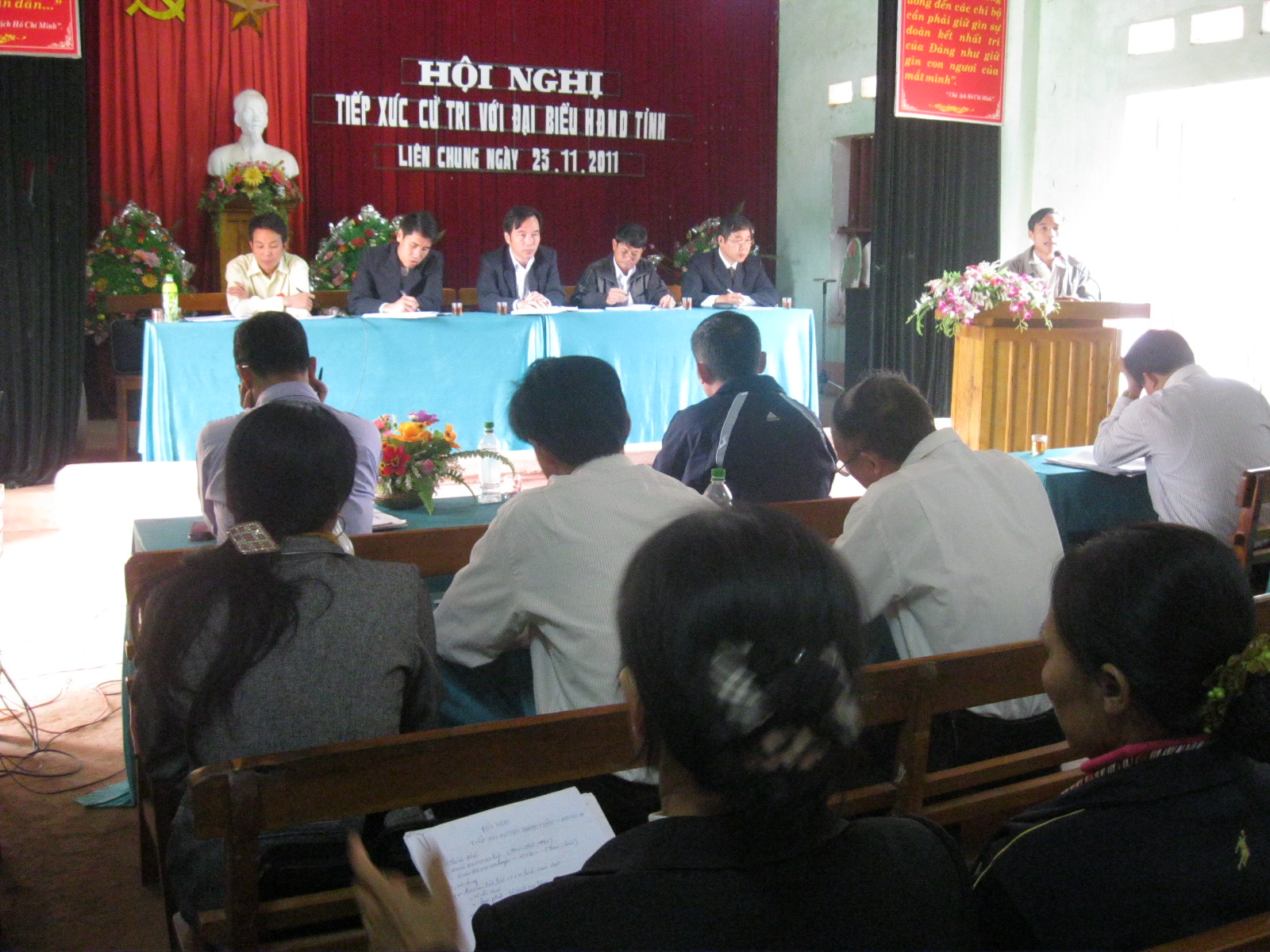 Đoàn đại biểu Hội đồng nhân dân tỉnh tổ chức tiếp xúc cử tri tại huyện Tân Yên.