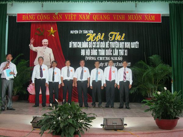 Hội thi Bí thư Chi - Đảng bộ giỏi về truyền đạt Nghị quyết đại hội Đảng XI